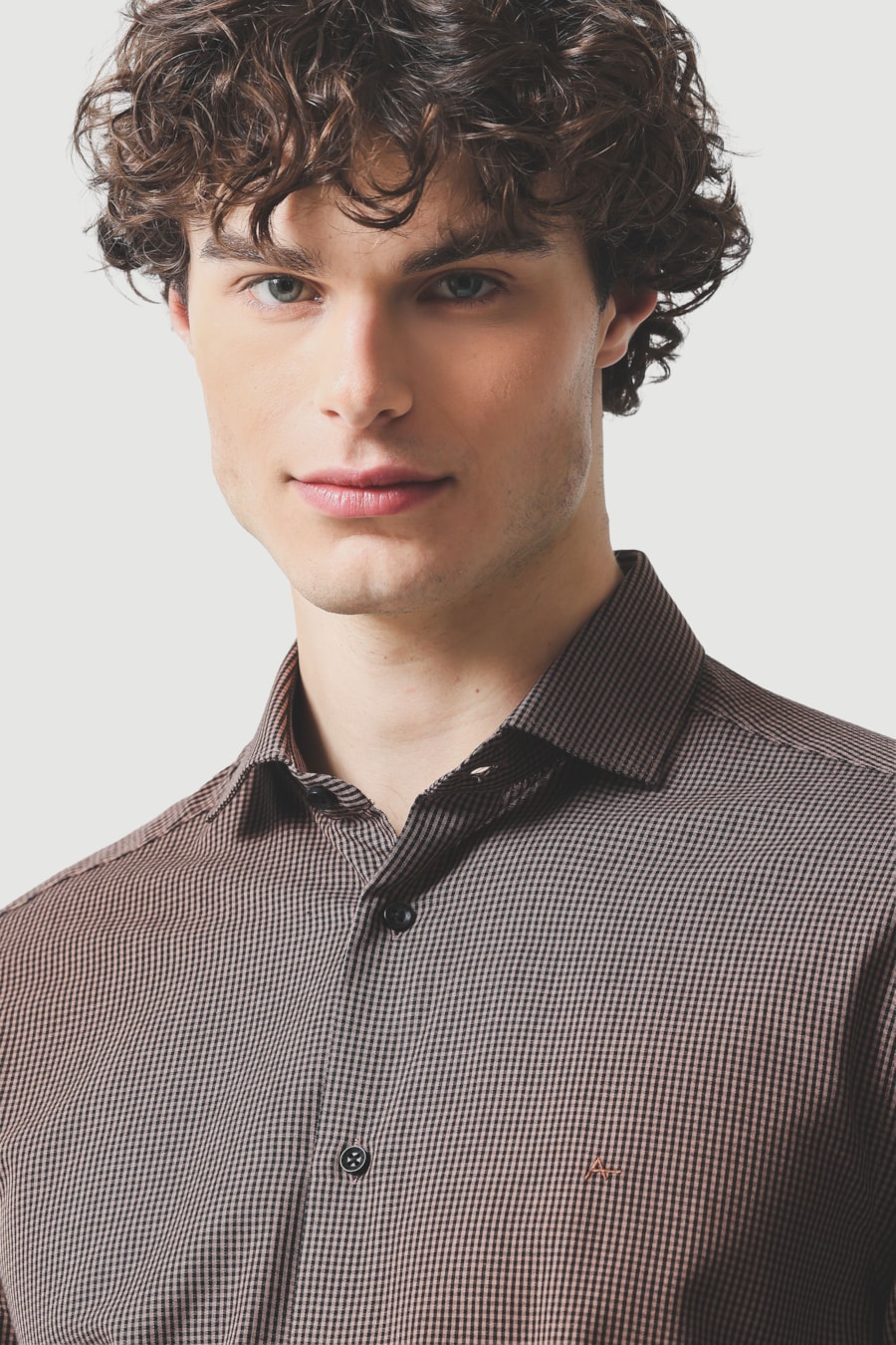 Camisa Manga Longa Slim Algodão Micro Xadrez Damero Castor C/ Marinho — foto 3 de 6