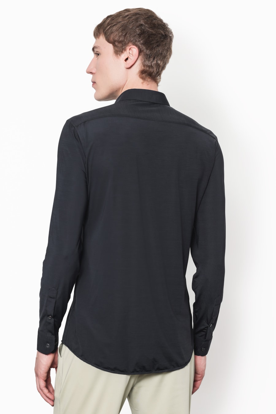Camisa Manga Longa Slim Anatômica Lisa Preto — foto 5 de 7