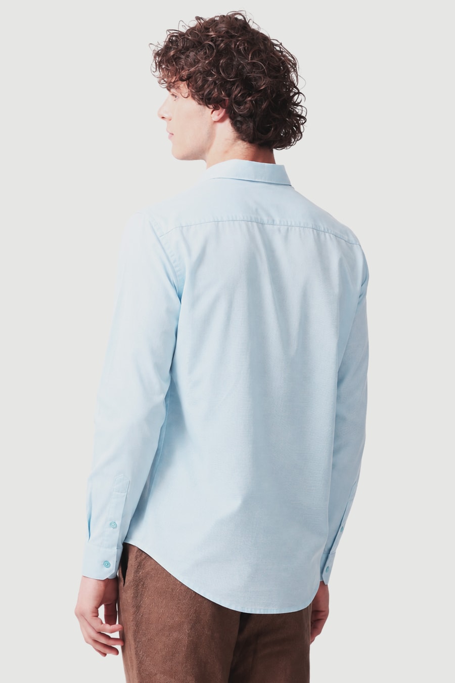Camisa Manga Longa Slim Cetim de Malha 120/2 Azul Claro — foto 4 de 5