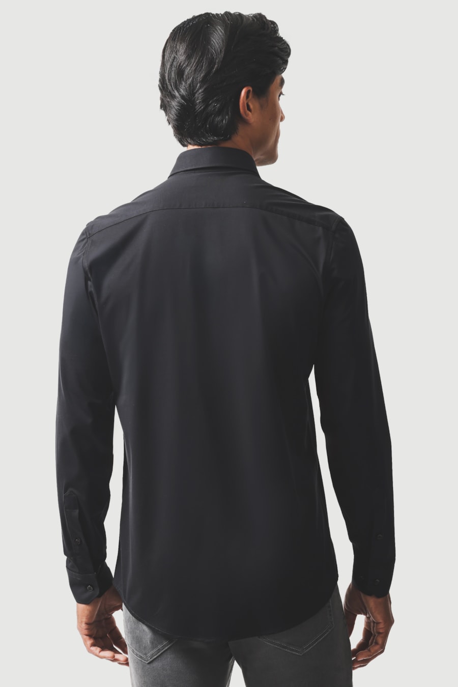 Camisa Manga Longa Slim Cetim de Malha 120/2 Preto — foto 4 de 6