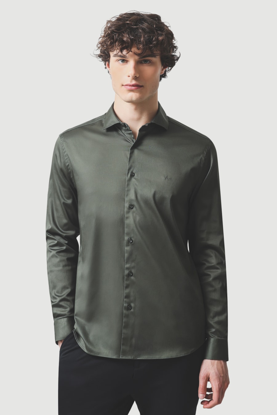 Camisa Manga Longa Slim Cetim St Hudson 2 Verde Folha — foto 1 de 5