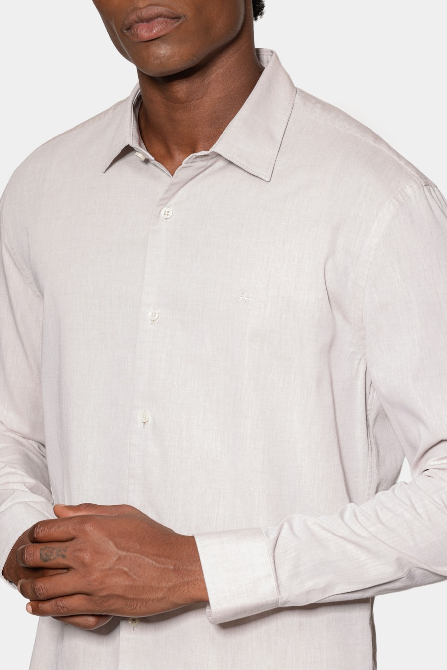 Camisa Manga Longa Slim em Algodão Willis Caqui — foto 3 de 7