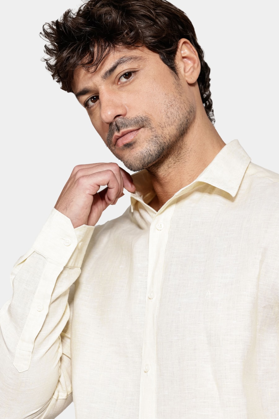 Camisa Manga Longa Slim em Linho Irlandês Amarelo Claro — foto 3 de 5