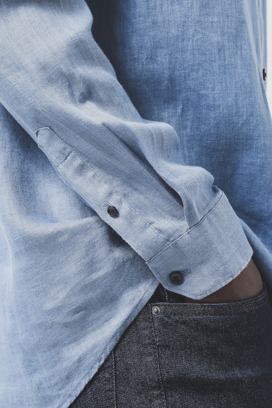 Camisa Manga Longa Slim em Linho Irlandês Azul Escuro — foto 3 de 6