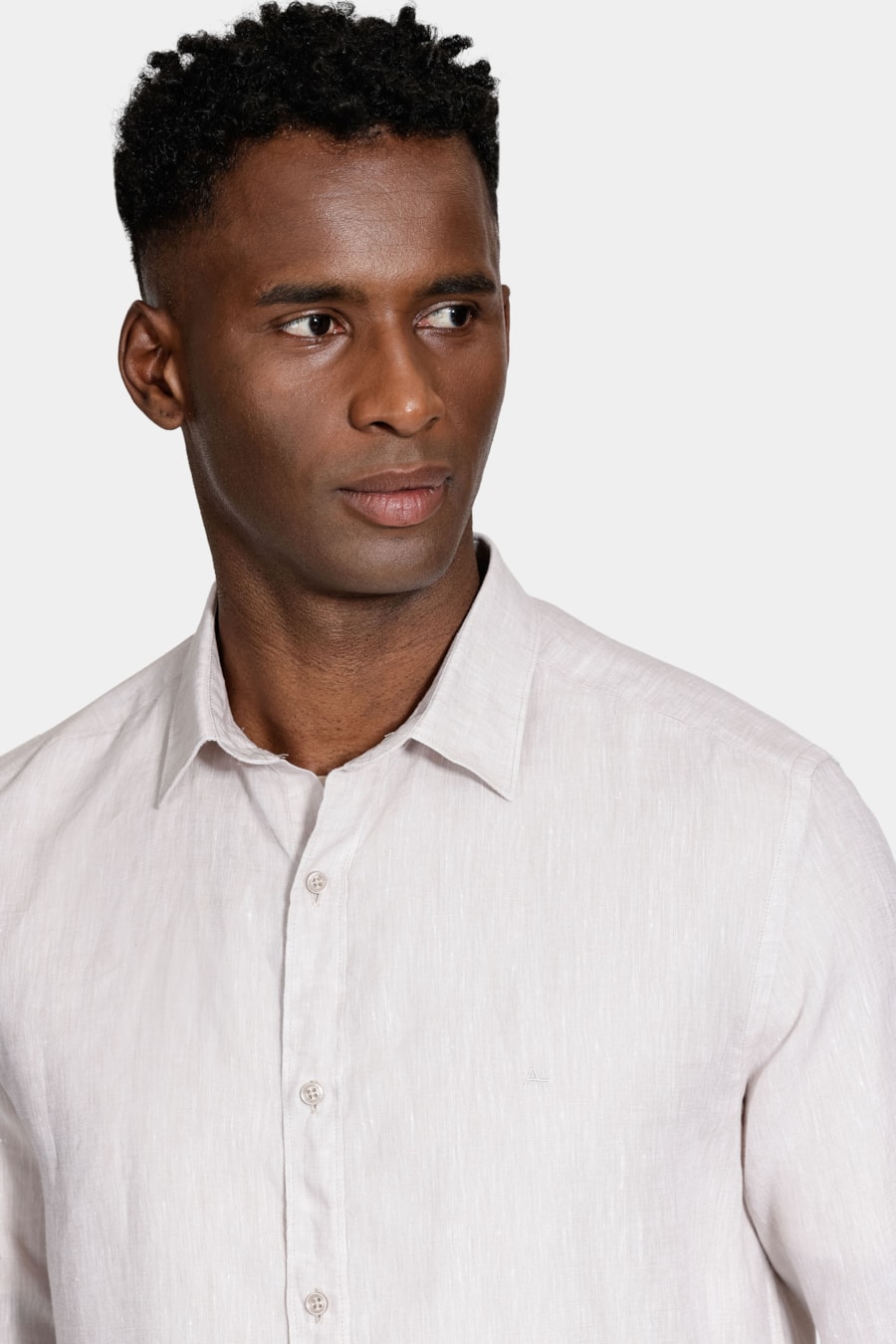 Camisa Manga Longa Slim em Linho Irlandês Cáqui — foto 3 de 5