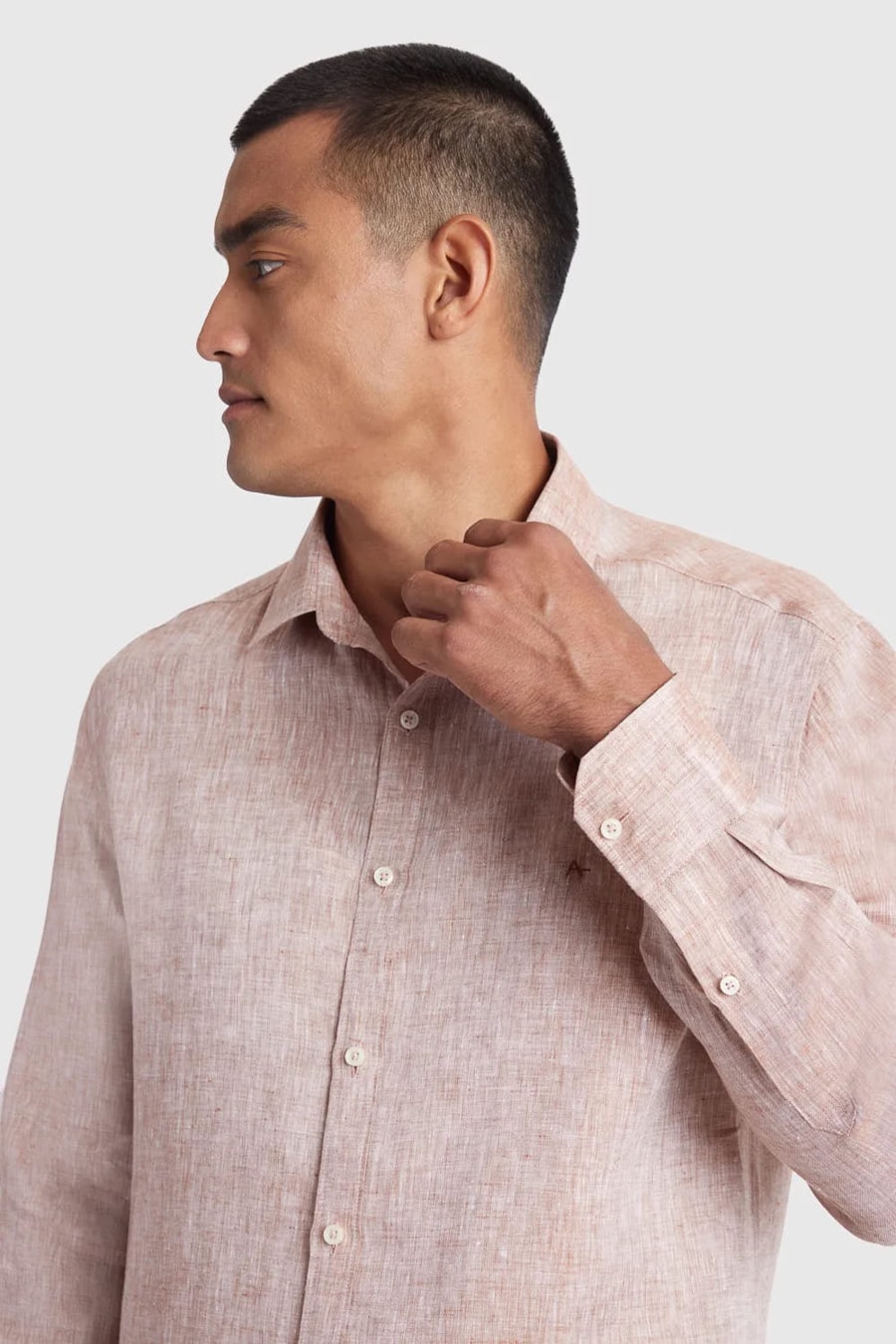 Camisa Manga Longa Slim em Linho Irlandês Cáqui — foto 4 de 6