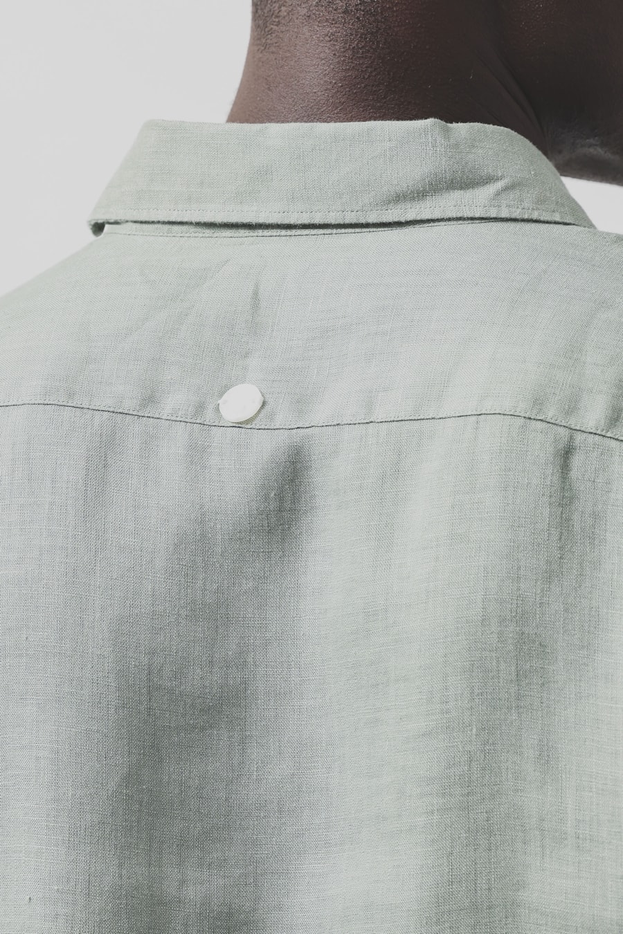 Camisa Manga Longa Slim em Linho Irlandês Verde Folha — foto 4 de 7