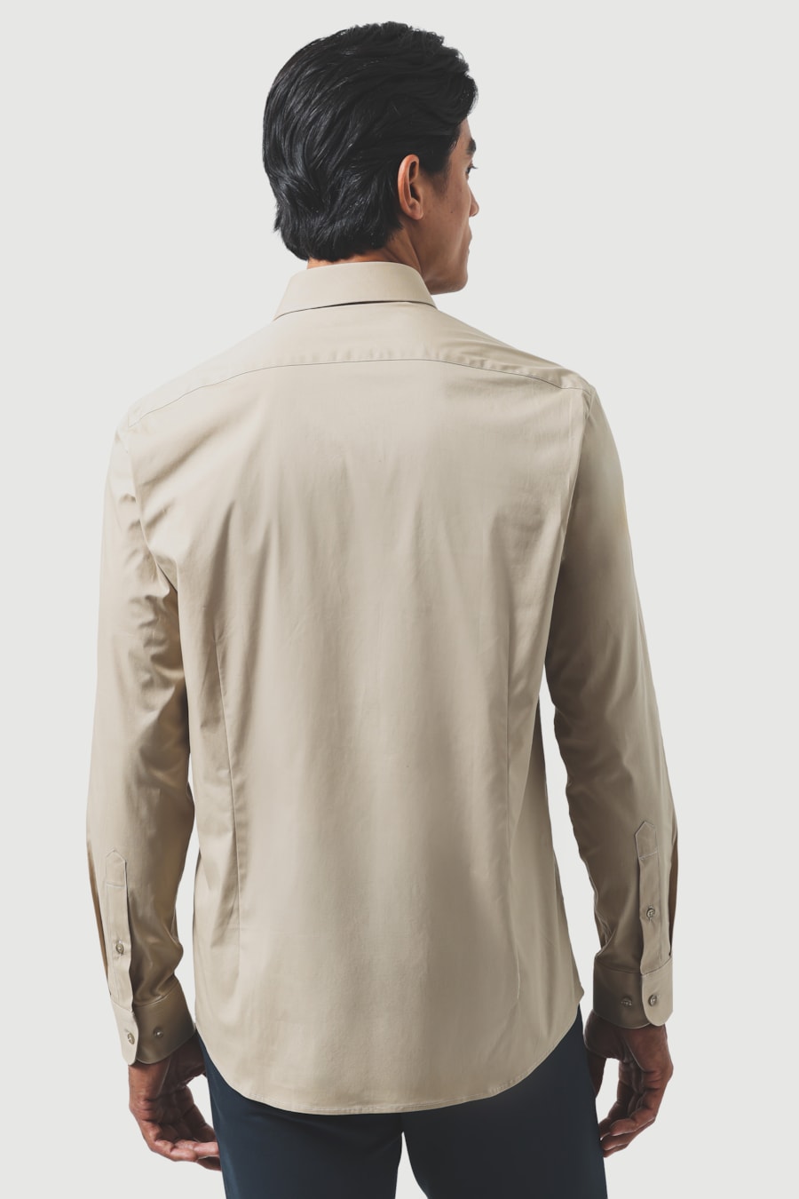 Camisa Manga Longa Slim em Tricoline Stretch Liso Areia — foto 4 de 6