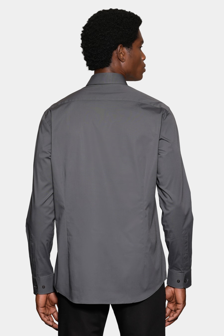 Camisa Manga Longa Slim em Tricoline Stretch Liso Grafite — foto 4 de 5