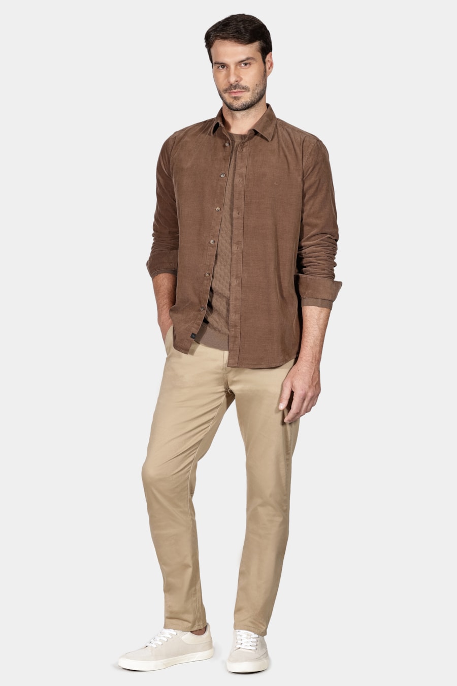 Camisa Manga Longa Slim em Veludo Cotelê Cáqui — foto 2 de 6