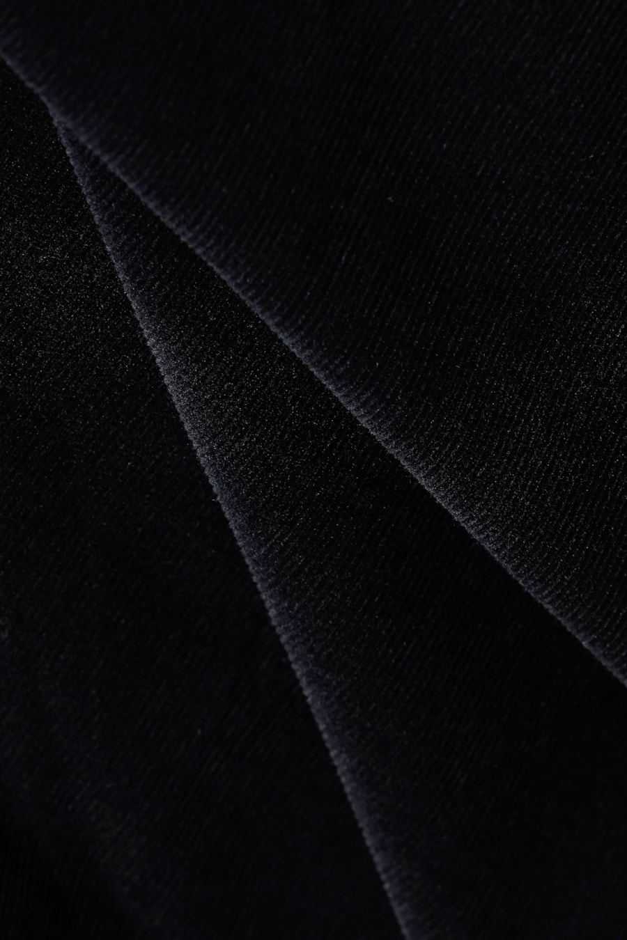 Camisa Manga Longa Slim em Veludo Cotelê Preto — foto 5 de 6