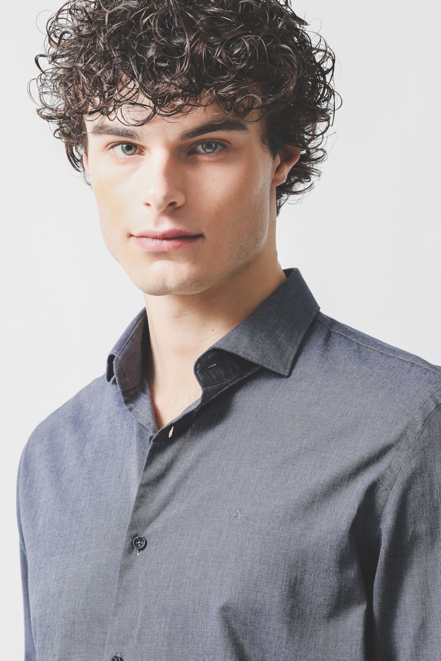 Camisa Manga Longa Slim Fil a Fil Antilia Marinho — foto 3 de 6