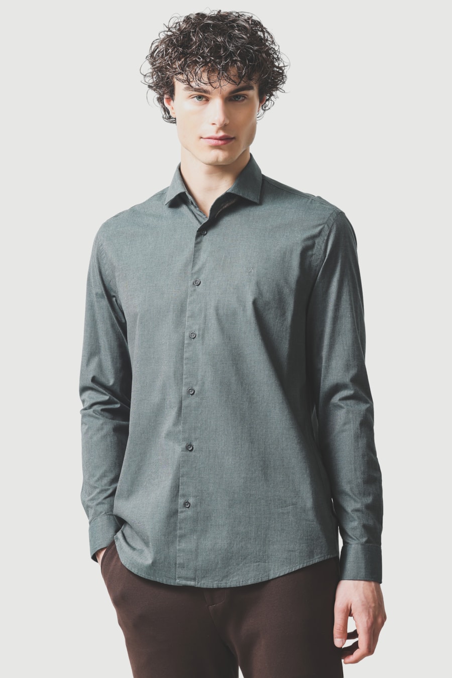 Camisa Manga Longa Slim Fil a Fil Antilia Verde Escuro — foto 1 de 6