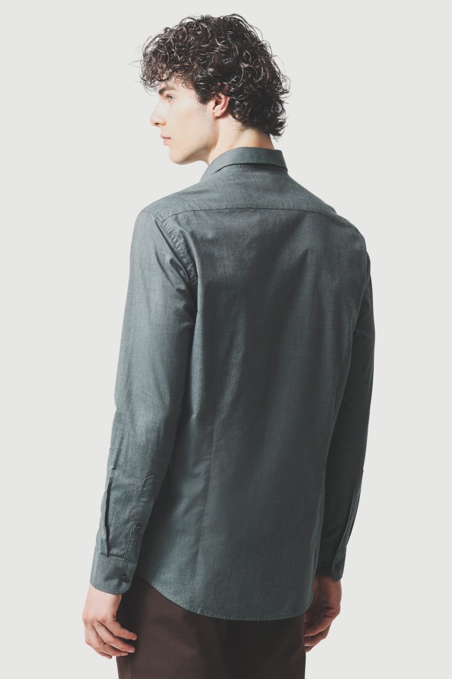 Camisa Manga Longa Slim Fil a Fil Antilia Verde Escuro — foto 4 de 6