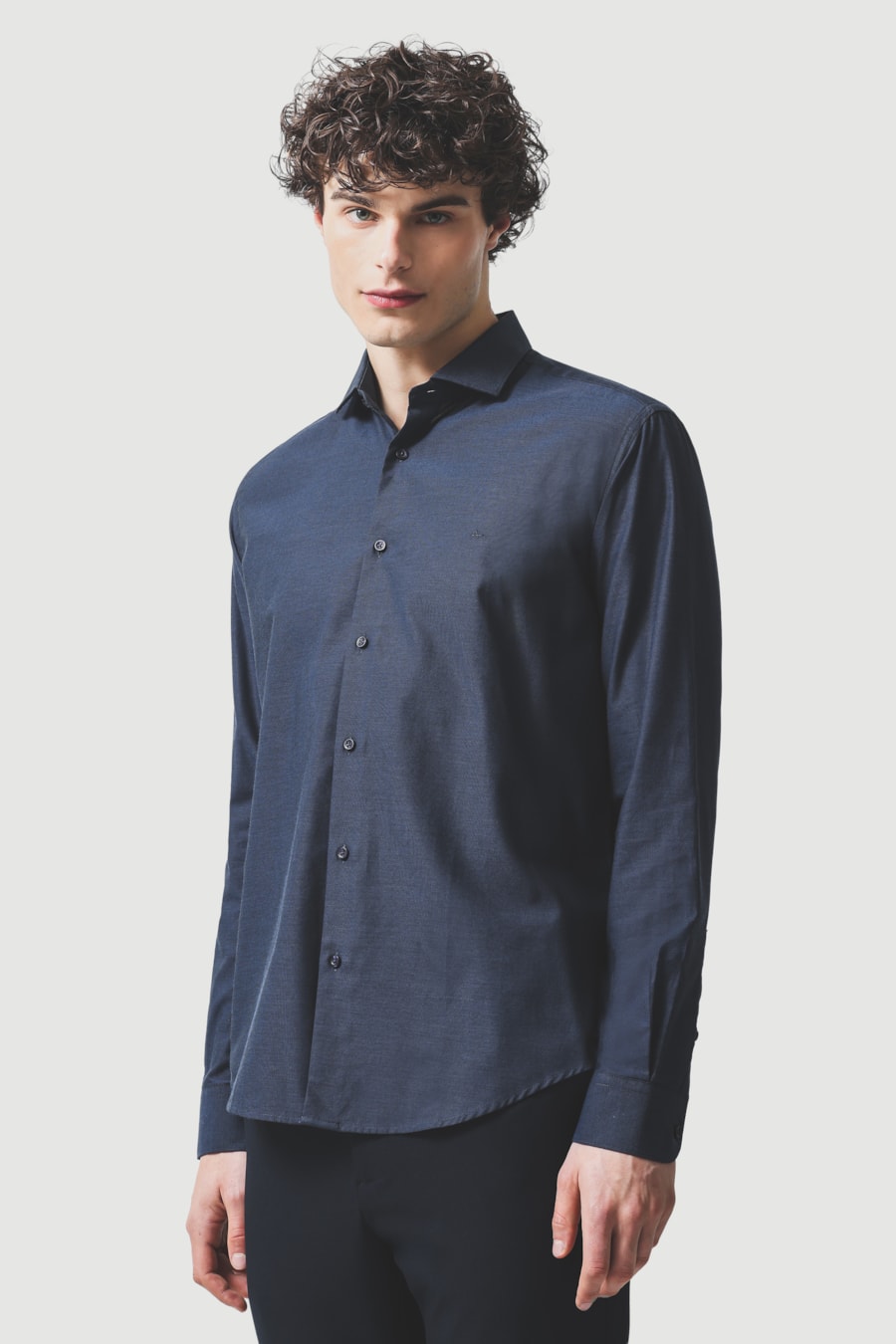 Camisa Manga Longa Slim Fio 50 Egípcio Petronas Azul Marinho — foto 1 de 6
