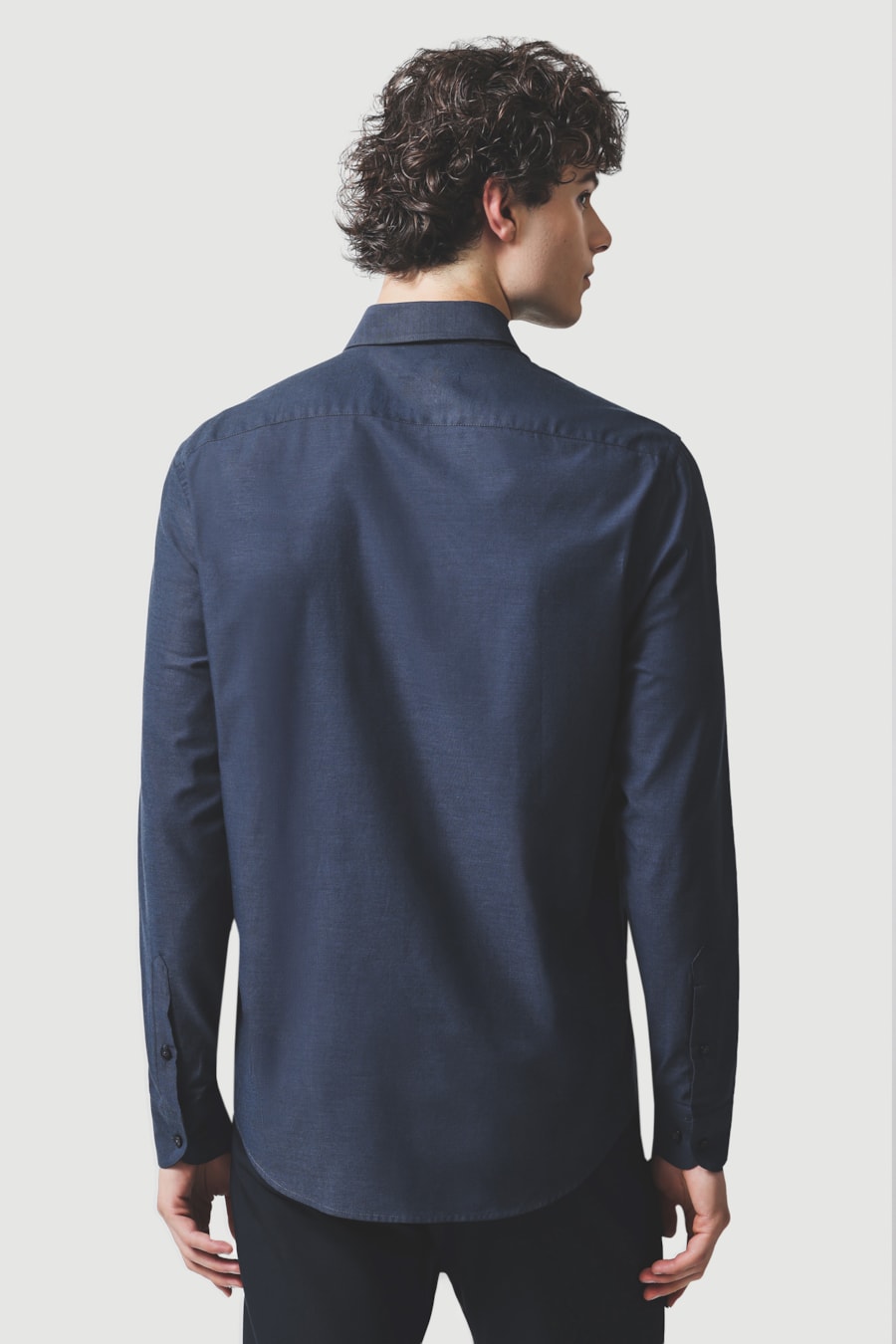 Camisa Manga Longa Slim Fio 50 Egípcio Petronas Azul Marinho — foto 4 de 6
