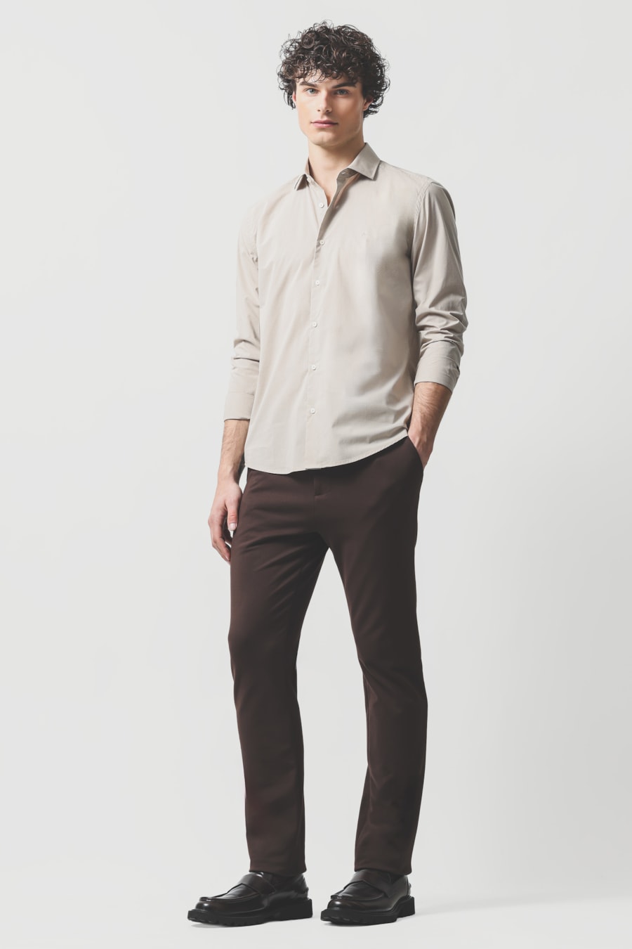 Camisa Manga Longa Slim Fio 60 Carbon Touch Caqui C/Creme — foto 2 de 6