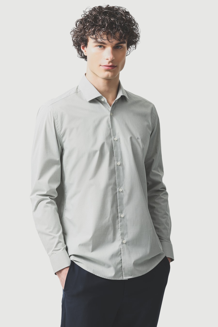 Camisa Manga Longa Slim Fio 60 Carbon Touch Verde C/ Natural — foto 1 de 6
