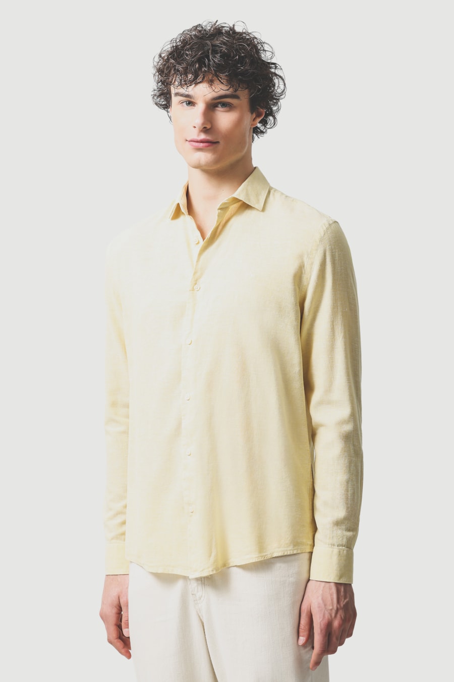 Camisa Manga Longa Slim Linho Algodao Surat Amarelo — foto 1 de 5