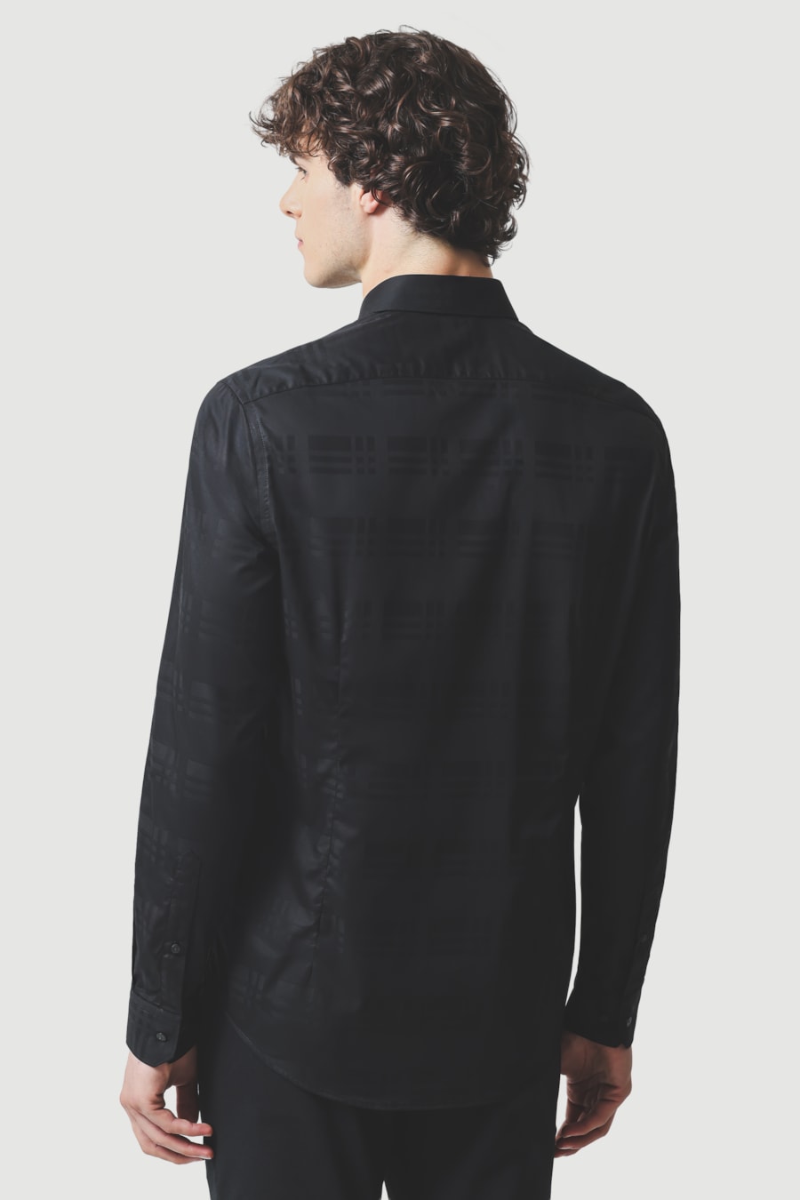 Camisa Manga Longa Slim Pima Falso Liso Maquinetada Preto — foto 4 de 6