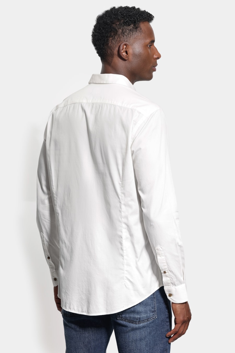 Camisa Manga Longa Slim Sarja Indiana Tinturada Off White — foto 4 de 6