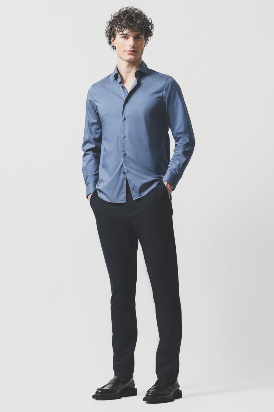 Camisa Manga Longa Slim Tech Lisa Azul Jeans — foto 2 de 6
