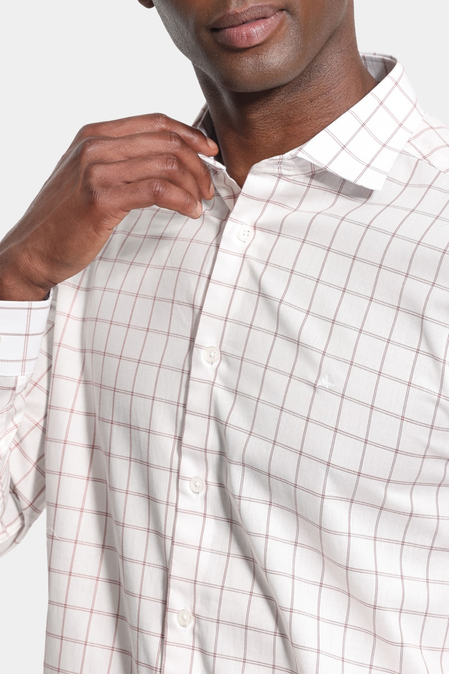 Camisa Manga Longa Slim Tricoline Grid Xadrez Branco C/Vermelho — foto 3 de 6