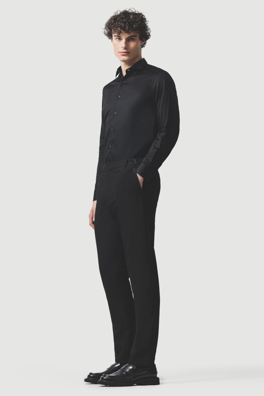 Camisa Manga Longa Super Slim Cetim St Hudson 2 Preto — foto 2 de 5