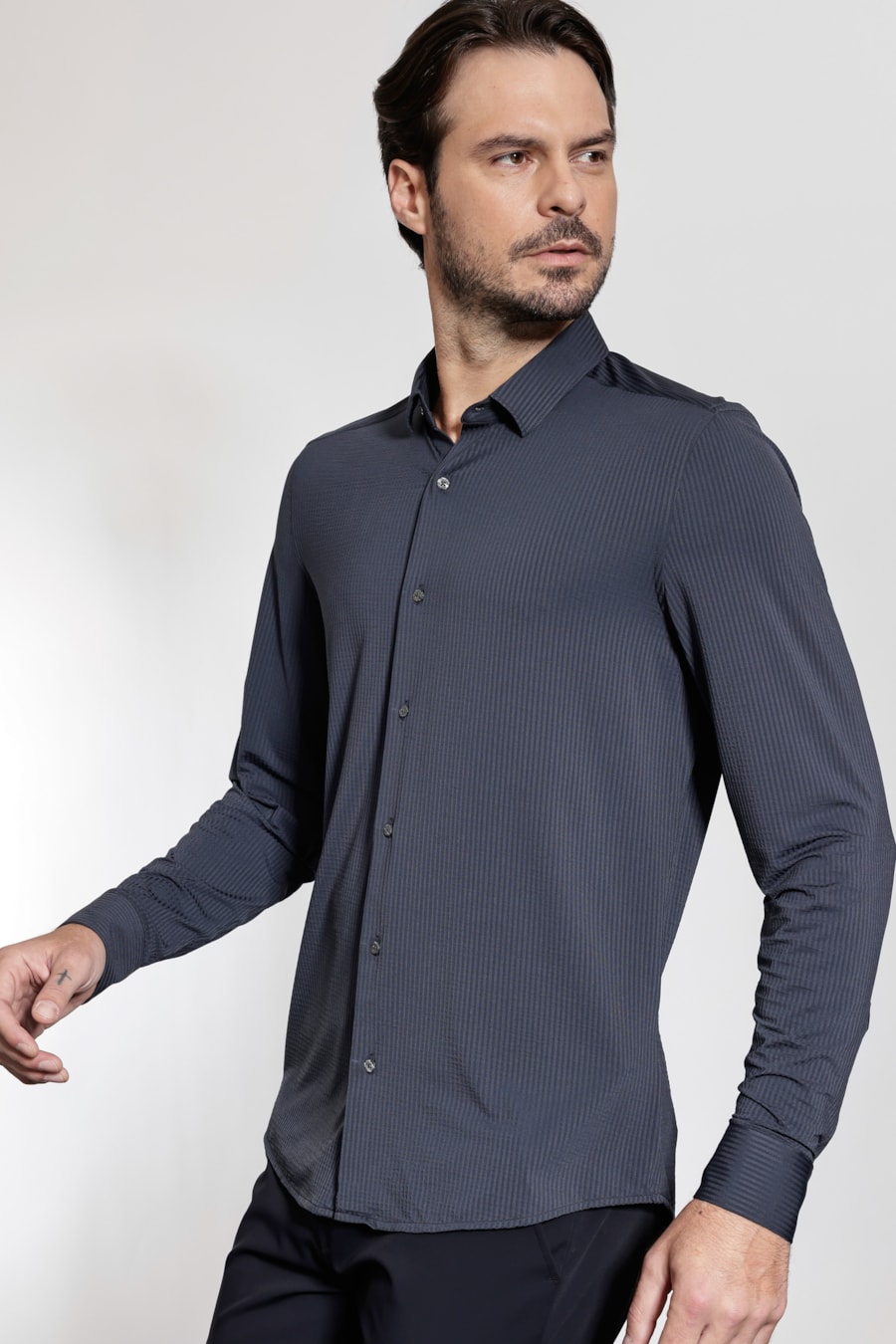 Camisa Manga Longa Texturizada Elastic Wave Marinho — foto 3 de 5