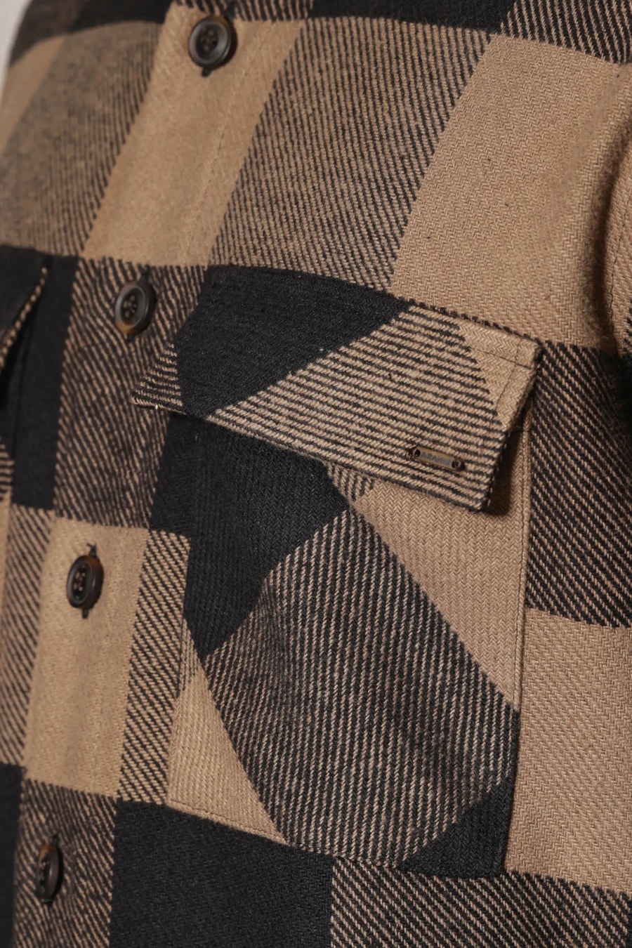 Camisa Overshirt Maxi Xadrez Castor C/ Preto — foto 3 de 6