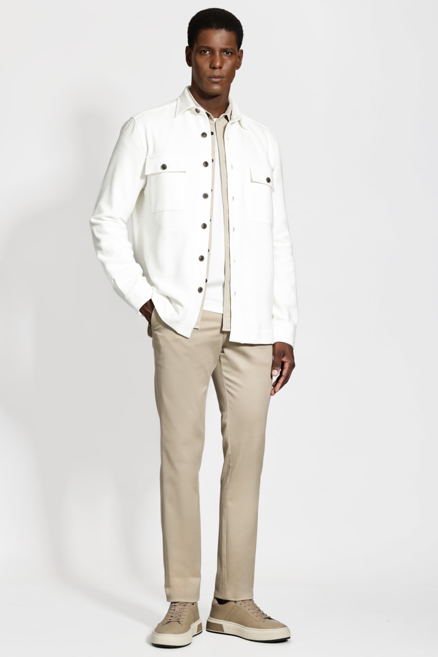 Camisa Overshirt Textura Horizontal Off White — foto 2 de 6