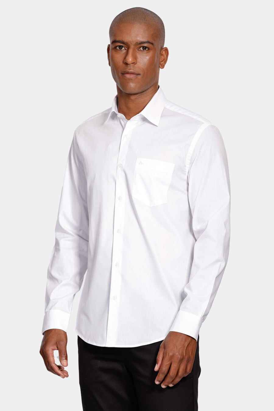 Camisa Regular em Tricoline Liso Com Bolso Branco — foto 1 de 3
