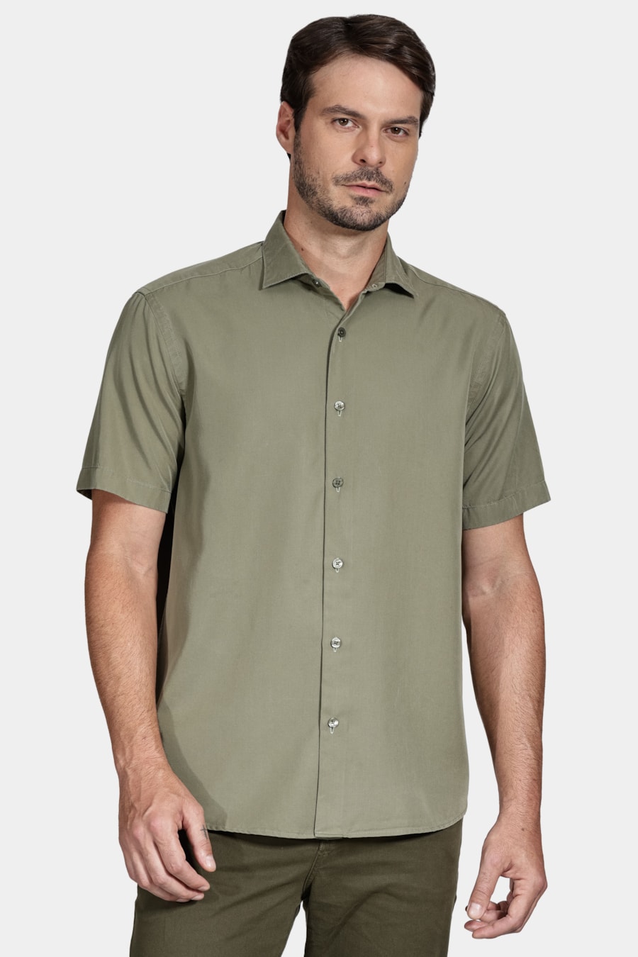 Camisa Regular Liocel Lisa Verde Militar — foto 1 de 5