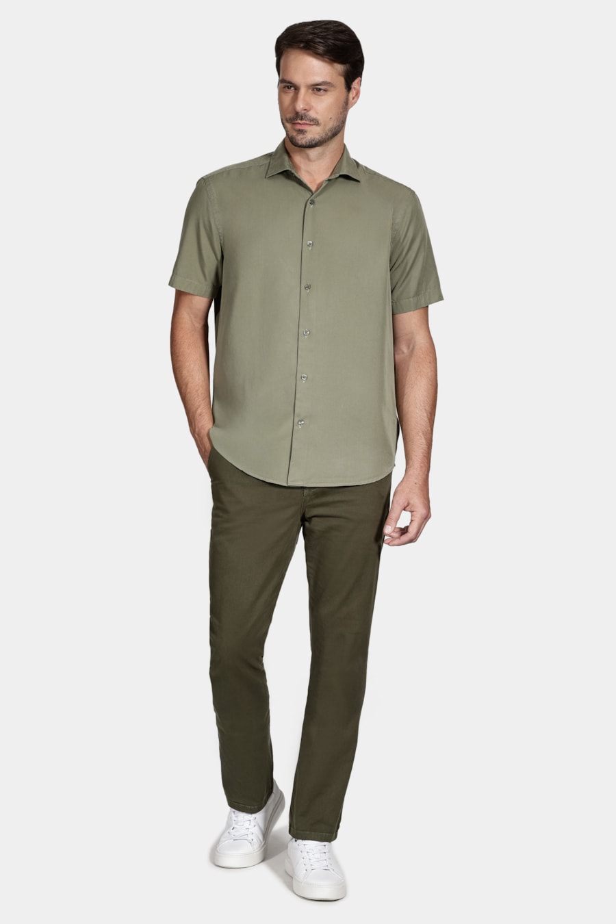 Camisa Regular Liocel Lisa Verde Militar — foto 2 de 5