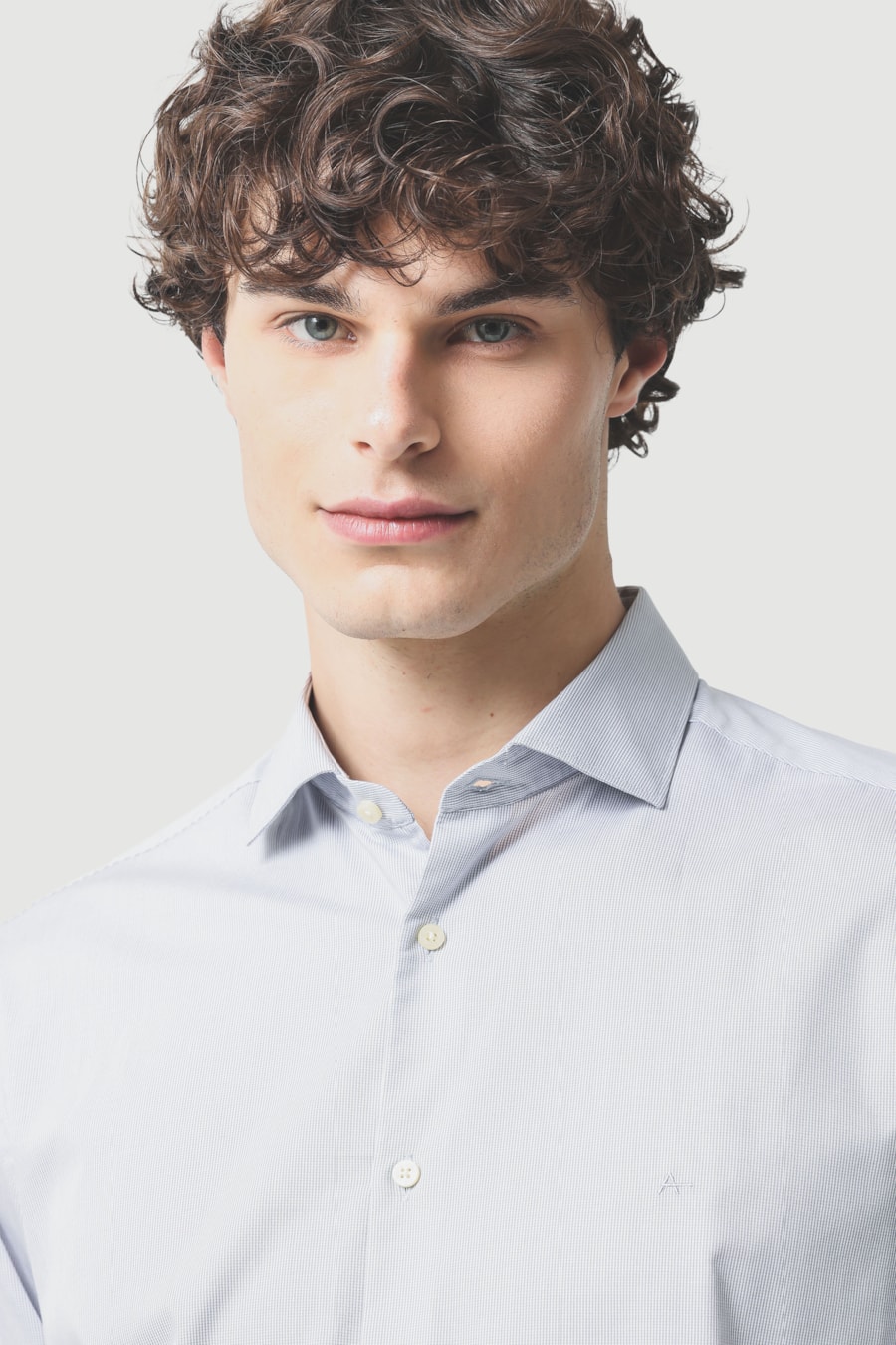 Camisa Regular Manga Longa Algodão Egípcio Micro Listrada Branco C/Cinza — foto 3 de 6