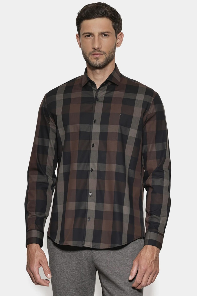Camisa Regular Maxi Xadrez Café Com Preto