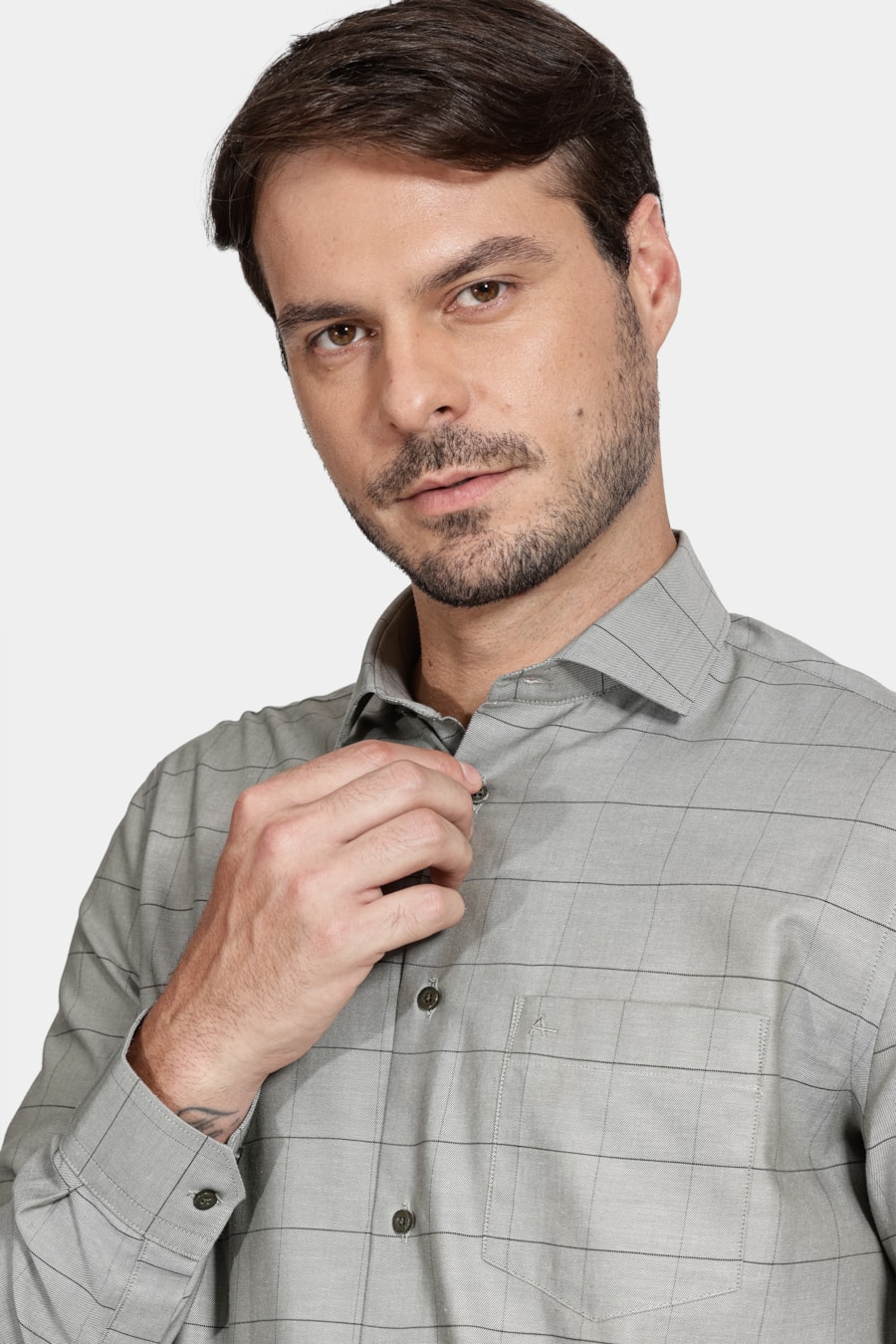 Camisa Regular Sarjada Xadrez Com Bolso Verde — foto 3 de 5