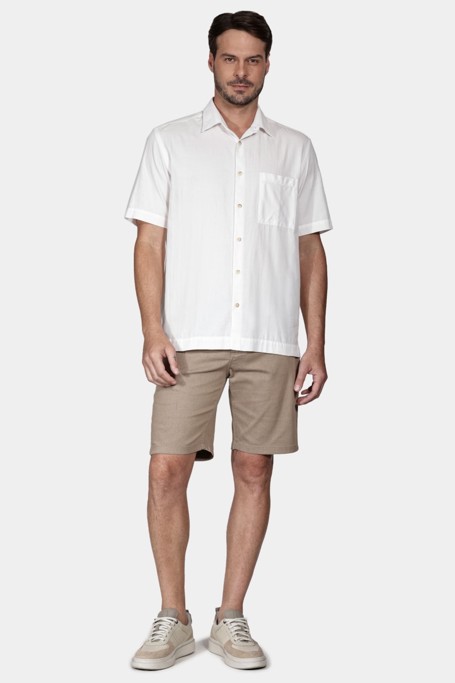 Camisa Regular Textura Horizontal Off White — foto 2 de 6