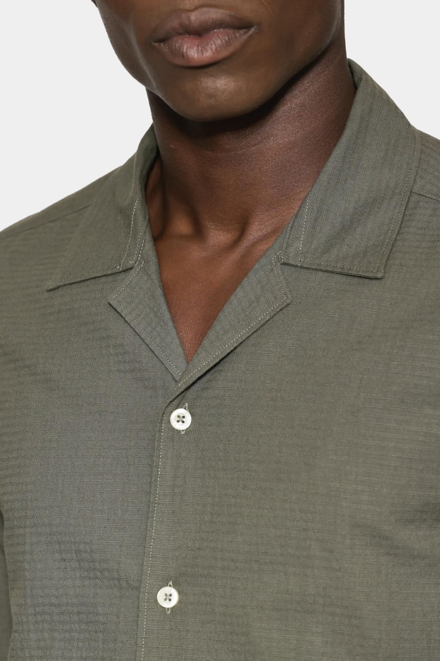 Camisa Regular Textura Horizontal Verde — foto 3 de 7
