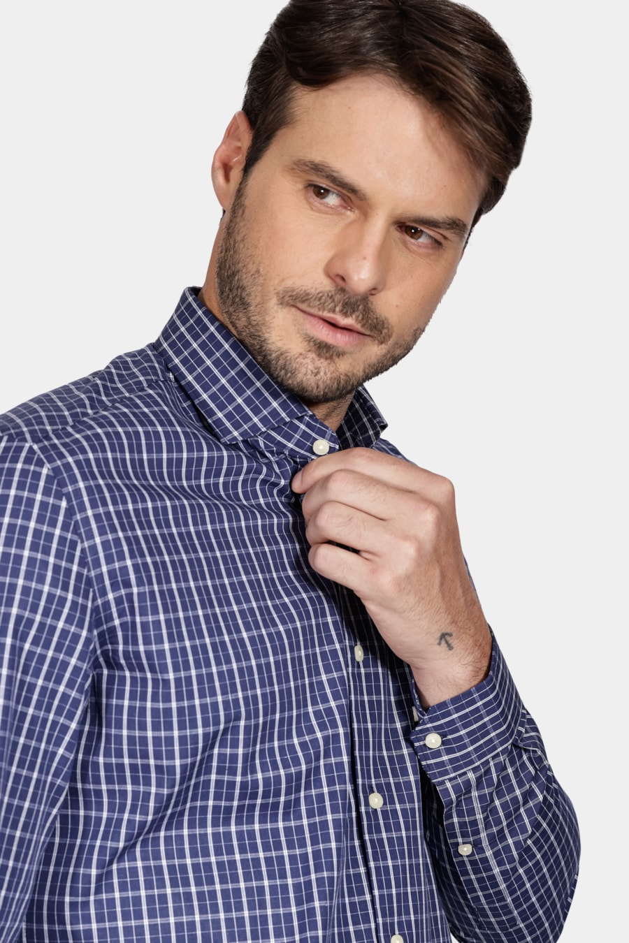 Camisa Regular Xadrez Bicolor Bolso Marinho/Branco — foto 3 de 6