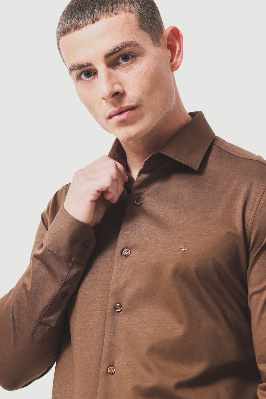 Camisa Slim A-70 Fio Duplo Mercerizado Cacau — foto 3 de 6