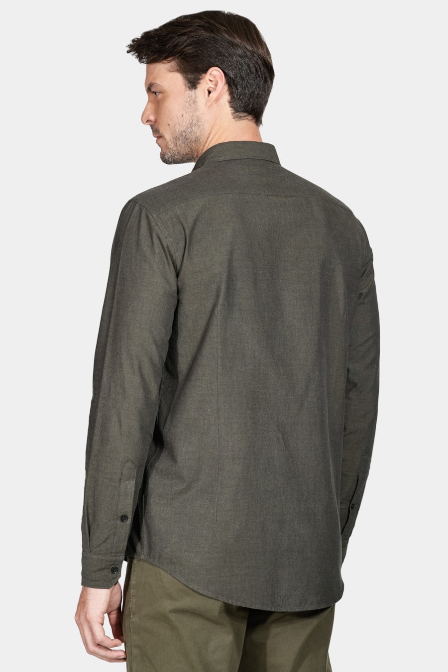 Camisa Slim Actually Liso Verde Militar — foto 4 de 6