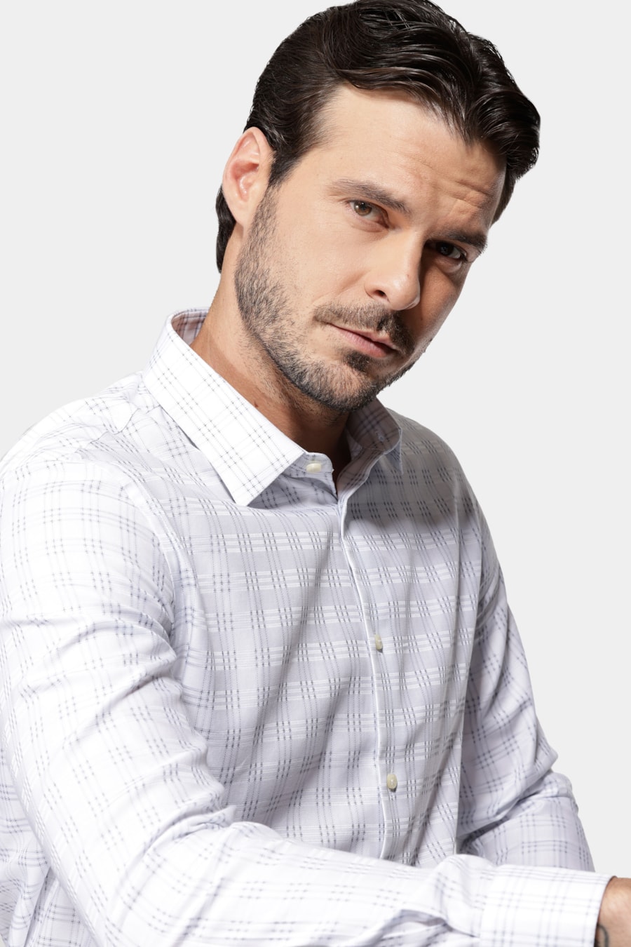 Camisa Slim Algodão Egípicio Fio 100 Maquinetada Branco Com Cinza — foto 3 de 6