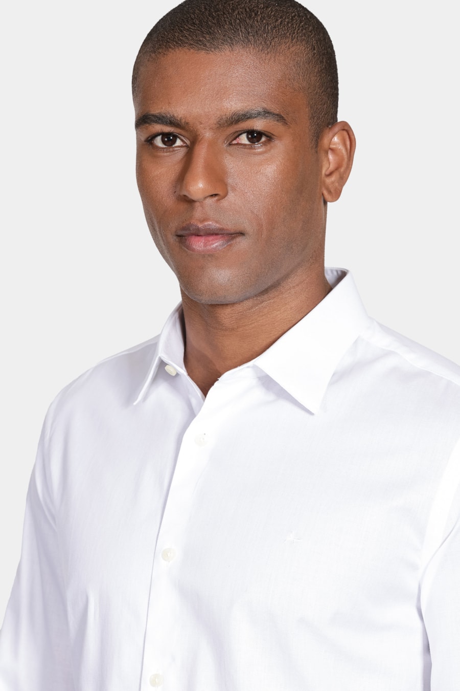 Camisa Slim Fio 50 Egípcio Petronas Branco — foto 3 de 5