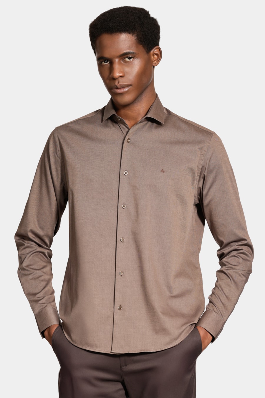 Camisa Slim Fio 50 Egipcio Petronas Castor — foto 1 de 5