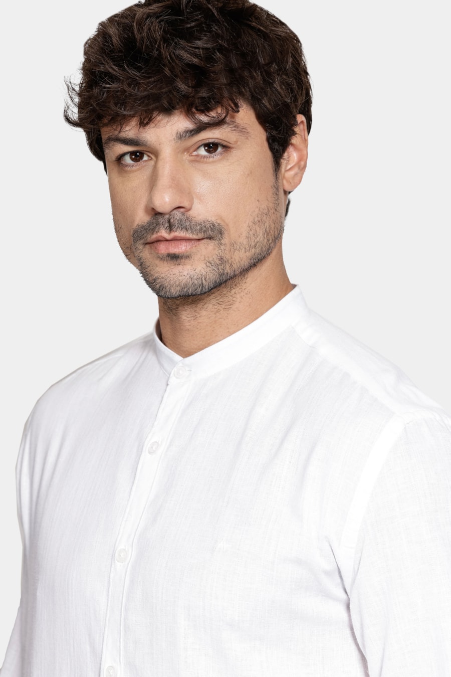 Camisa Slim Gola Padre Linho Maquinetada Branco — foto 3 de 6