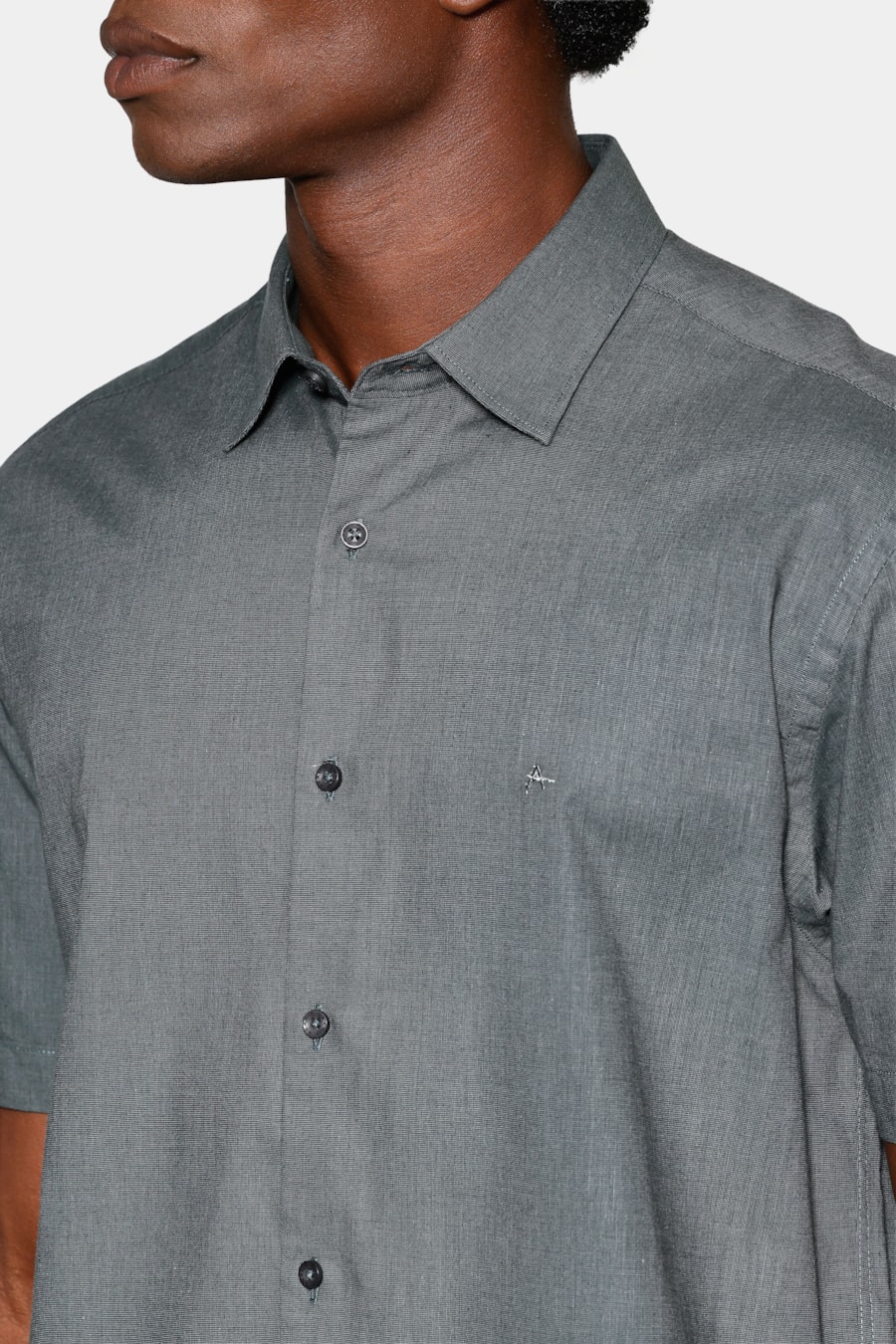 Camisa Slim Manga Curta Fil a Fil Antilia Verde Escuro — foto 3 de 6