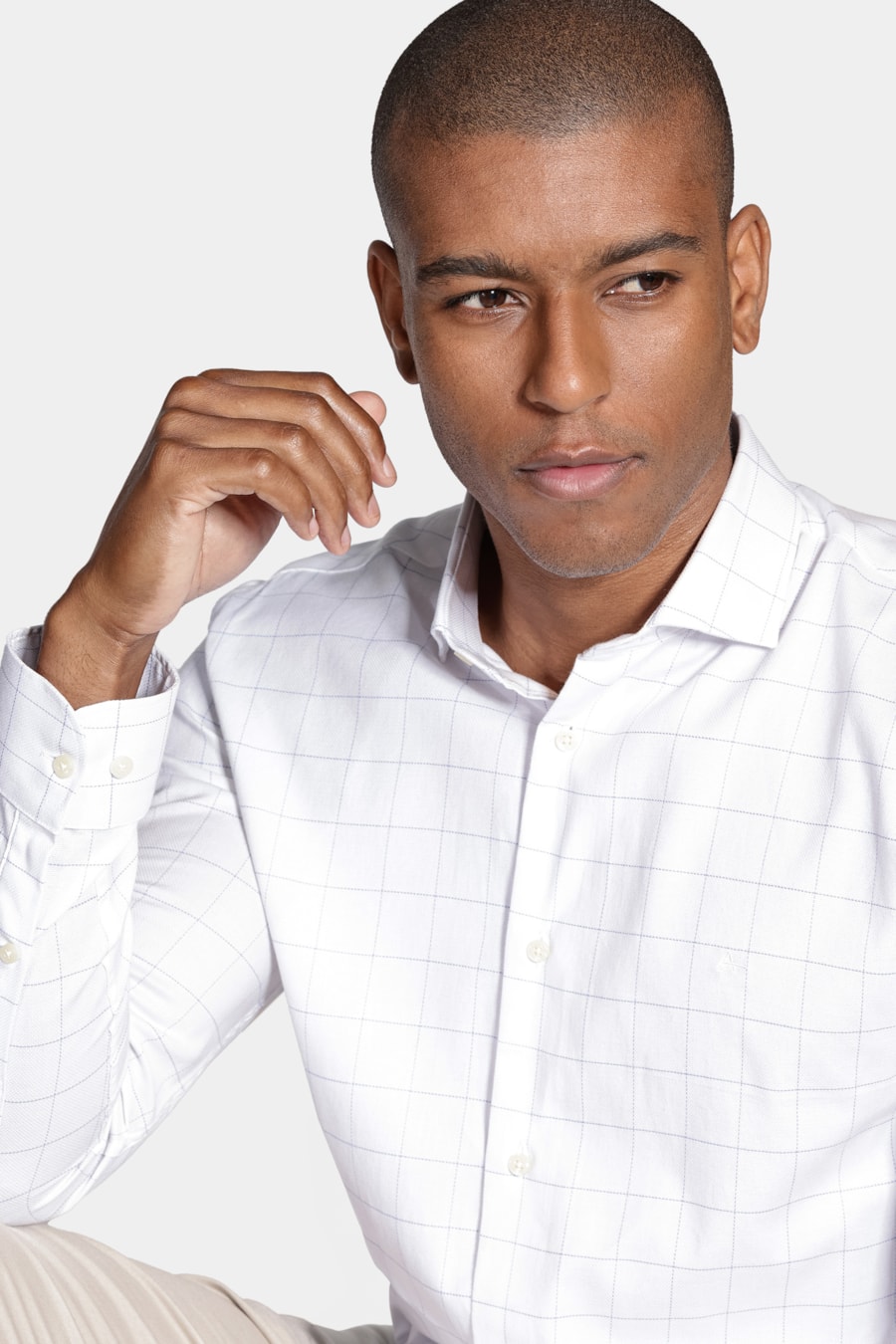 Camisa Slim Maquinetada Strech Branco Com Azul — foto 3 de 6
