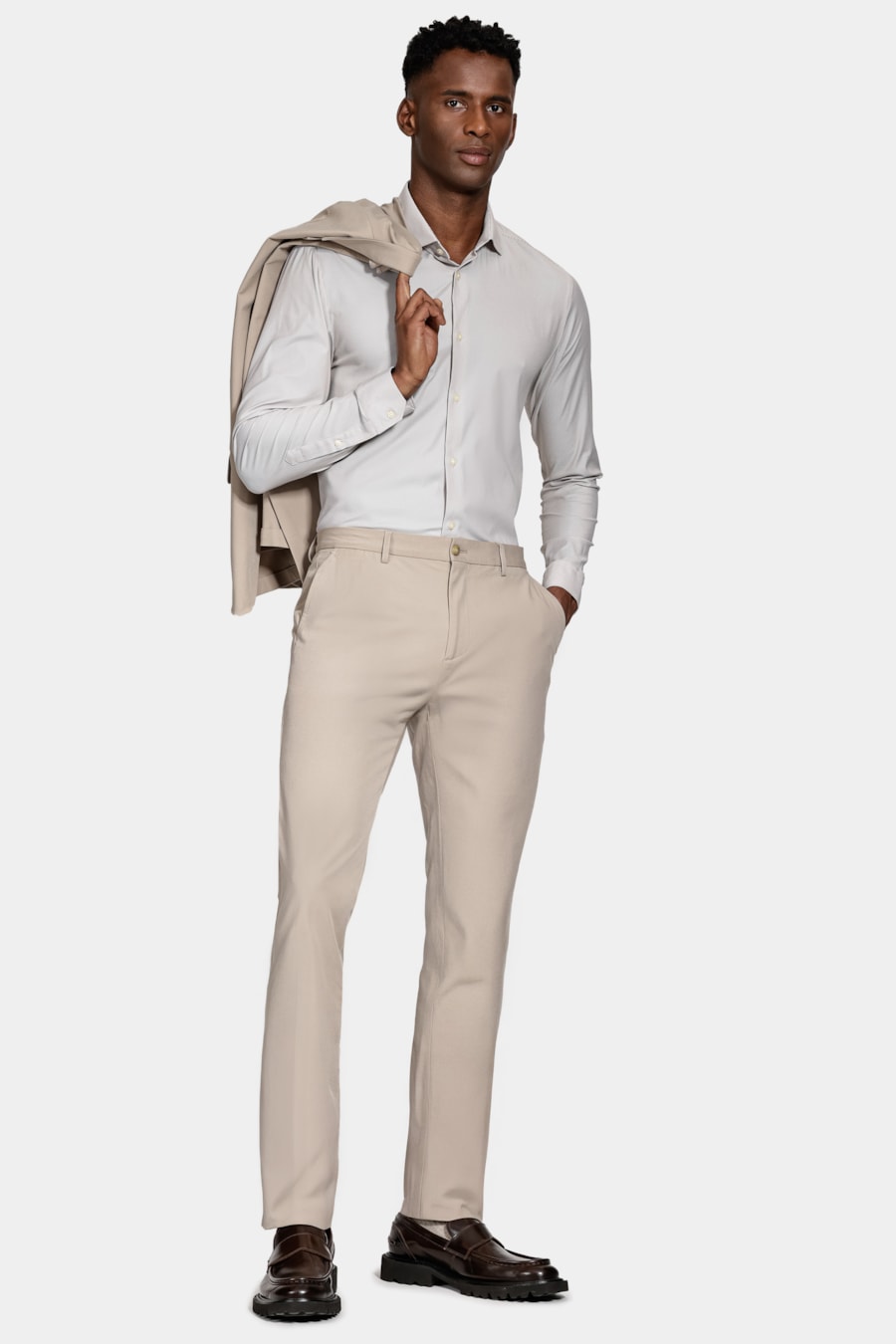 Camisa Slim Tech Flex Sarja Listrada Caqui / Branco — foto 2 de 5