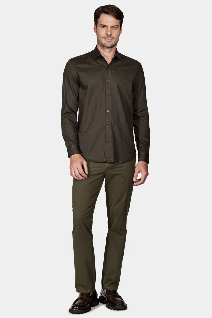 Camisa Slim Tricoline Maquinetada Verde Militar — foto 2 de 5